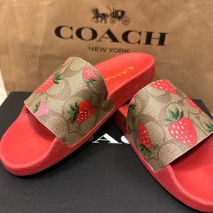 COACH Uli Sport Slide In Signature Canvas With Wild Strawberry Print